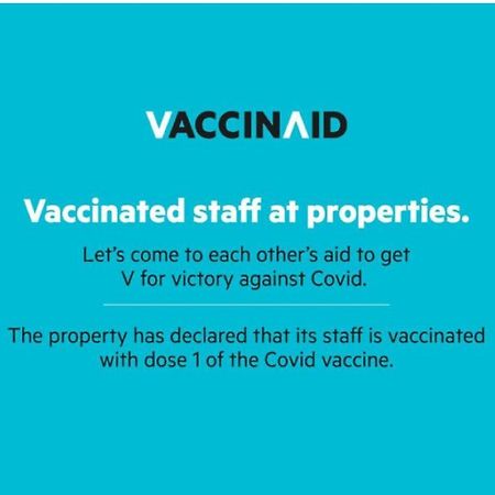 Vaccinated Staff - Spot On 2053 Granada Syariah Home Stay Bandung Kültér fotó